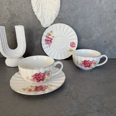 فنجان شاي مورد