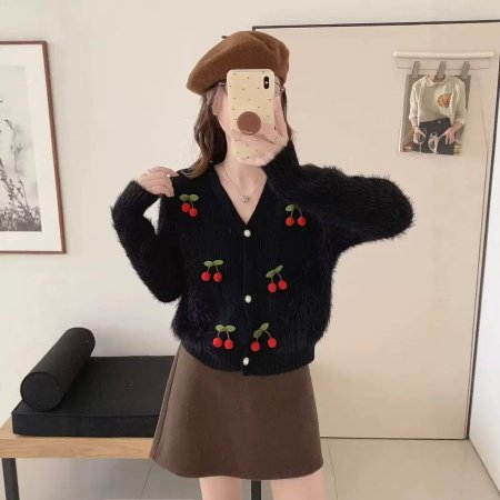 جكيت صورف كرز لون اسود ون سايز