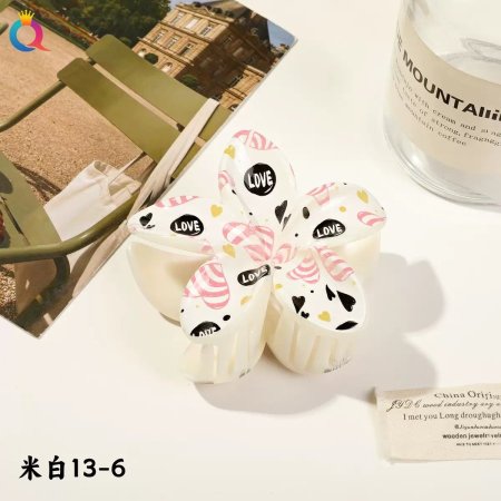 كماشة شعر شكل وردة السعر بالمفرق 2 شيكل السعر بالجملة للدزينة 12 قطعة