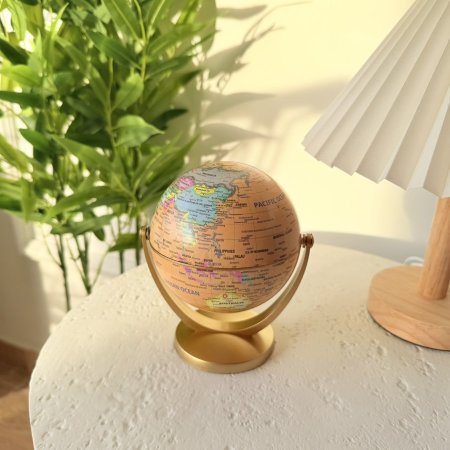 كرة ارضية حجم صغير ذهبي
