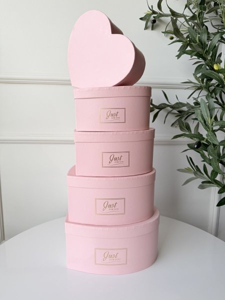 طقم صناديق كرتون 5 قطع شكل قلب