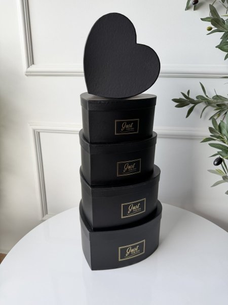 طقم صناديق كرتون 5 قطع شكل قلب