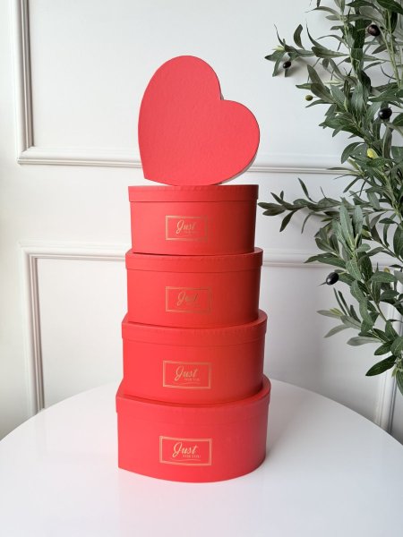 طقم صناديق كرتون 5 قطع شكل قلب