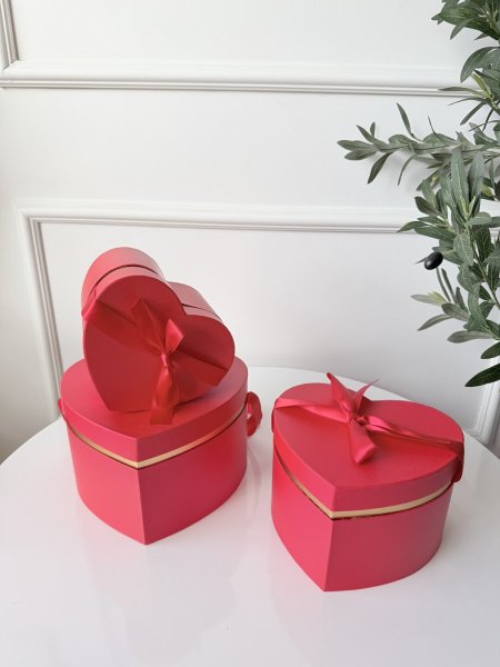 طقم صناديق كرتون 3 قطع  قلب