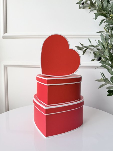 طقم صناديق كرتون قلب 3 قطع