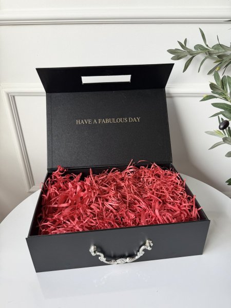 صندوق كرتون ثقيل جدا شكل شنطة