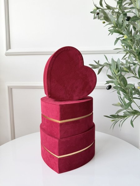 طقم صناديق كرتون مخمل شكل قلب  3 قطع