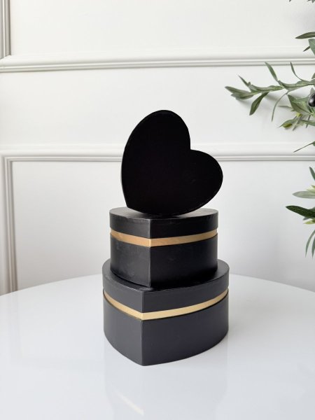 طقم صناديق كرتون  شكل قلب  3 قطع احجام صغيرة