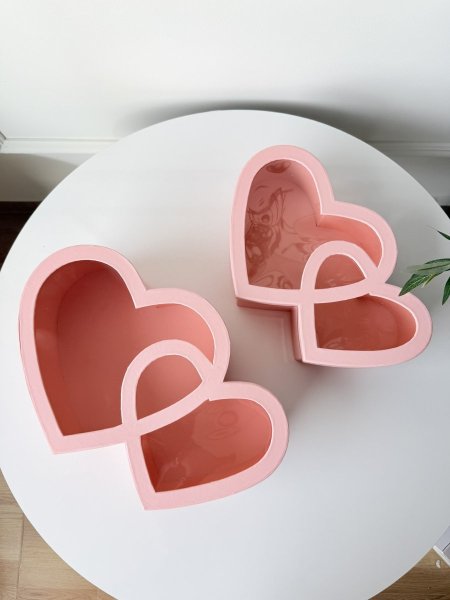 طقم صناديق كرتون  شكل قلبين قطعتين