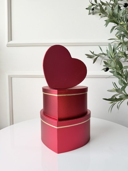 طقم صناديق كرتون  شكل قلب 3 قطع