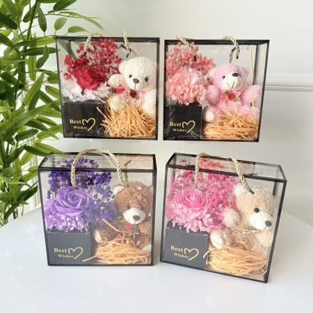 بوكيه ورد مع دب