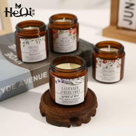 شمع معطر بروائح فواحة