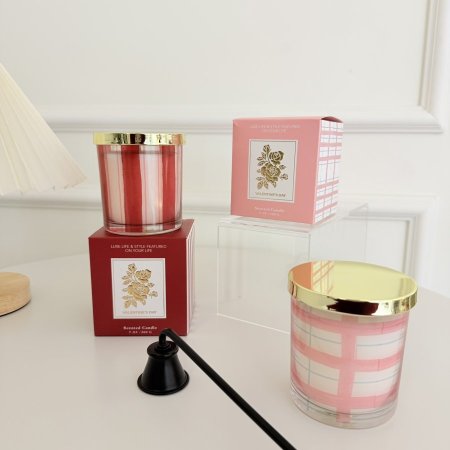 شمع معطر بروائح فواحة