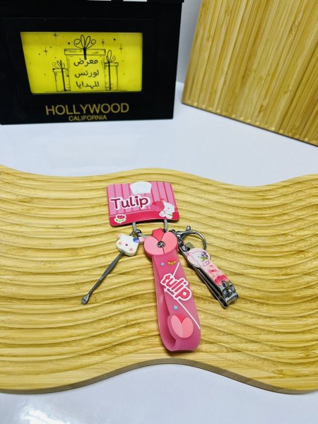 قصاصة اضافر 