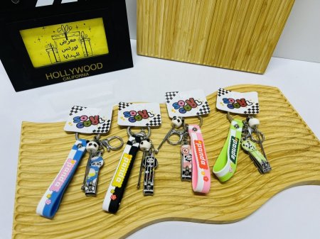 قصاصة اضافر 