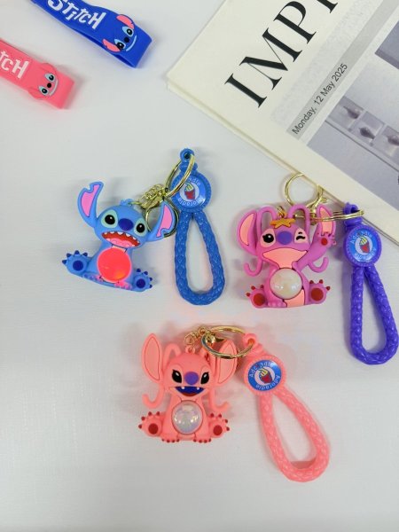 ميداليات ستيتش مضيئة