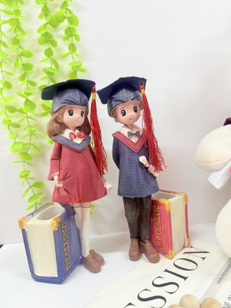 تحفة تخرج حجم كبير مع ستاند اقلام