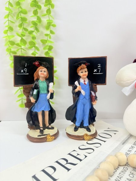 تحفة تخرج لوح ولد وبنت