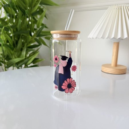 مج ايس كوفي خريجة