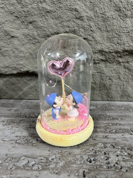 تحفة زجاج ولد وبنت 