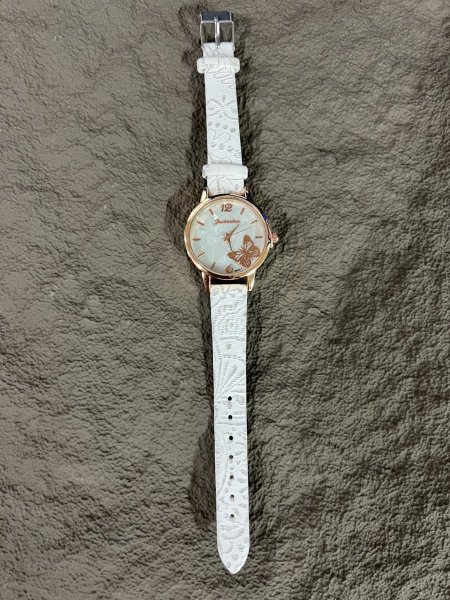 ساعات يد للصبايا