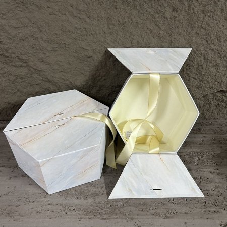 طقم صناديق شكل سداسي مكون من قطعتين