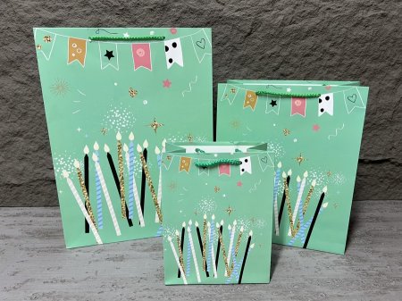 كيس هدايا عيد ميلاد 