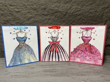 كيس هدايا فستان حجم وسط 