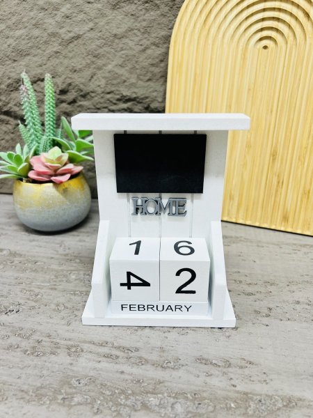 كالندر خشبي لون ابيض