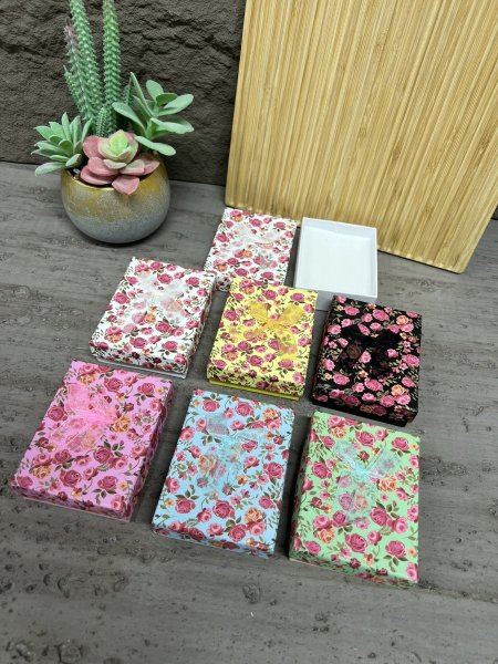 علب اكسسوارات  للسناسيل