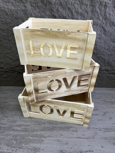 طقم صناديق خشب love حفر