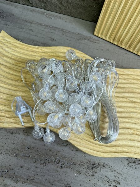 حبل اضاءة طويل على الكهربا