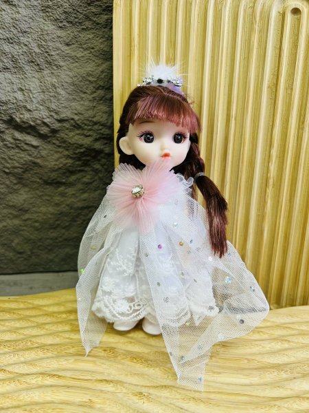 ميدالية بنت كيوت