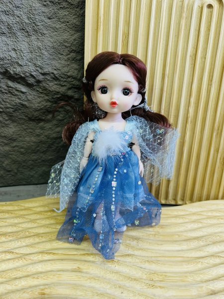 ميدالية بنت كيوت