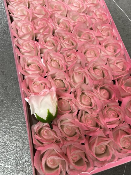 ورد صابون 50 وردة 