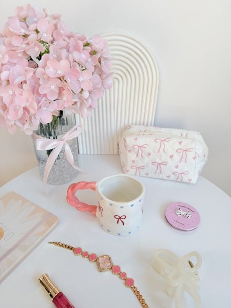 مج هاند ميد ايد مجدلة فيونكة وقلب ازرق