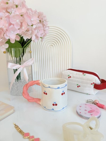 مج هاند ميد ايد مجدلة كرز وخط ازرق