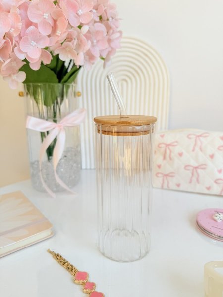 مج شفاف مضلع مع شلمون