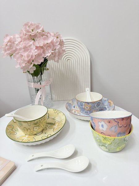 طقم صحون هاند ميد 6 صحون و4 معالق