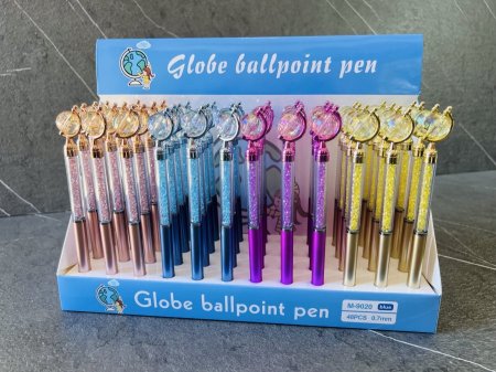 قلم حبر جودة عالية اقل كمية ستاند 48 قلم