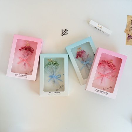 كرت معايدة مع ورد