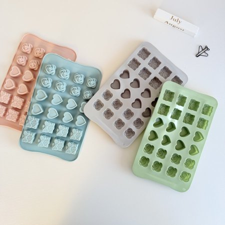 قالب ثلج سيليكون شكل قلب ورود وهدية