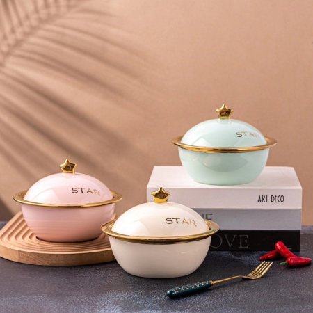 طنجرة اندومي فضاء