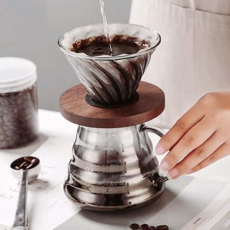 اداة تحضير قهوة مقطرة