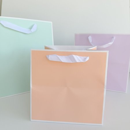 كيس هدايا مربع حجم صغير 20*20*20 سم