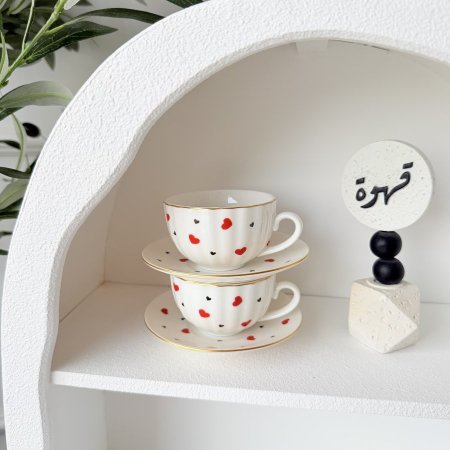 فنجان فرنسي قلوب احمر واسود بسعر العرض جملة ومفرق