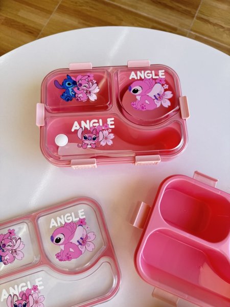 لنش بوكس ستيتش وانجل مع علبة للصوص