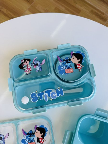 لنش بوكس ستيتش مع علبة للصوص