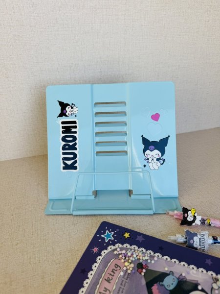 ستاند معدني للكتاب او ال Ipad كرومي