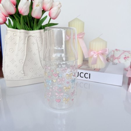 شاف فيونكات ملونة مع كاسة